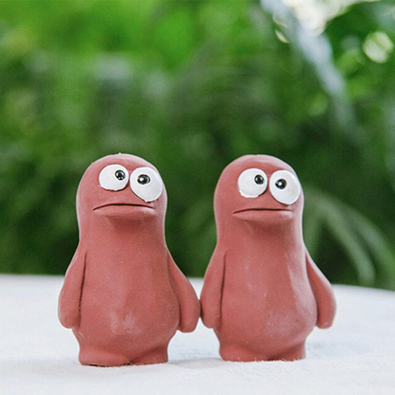 Squeaky Dog Chew Toy - Clayman 4